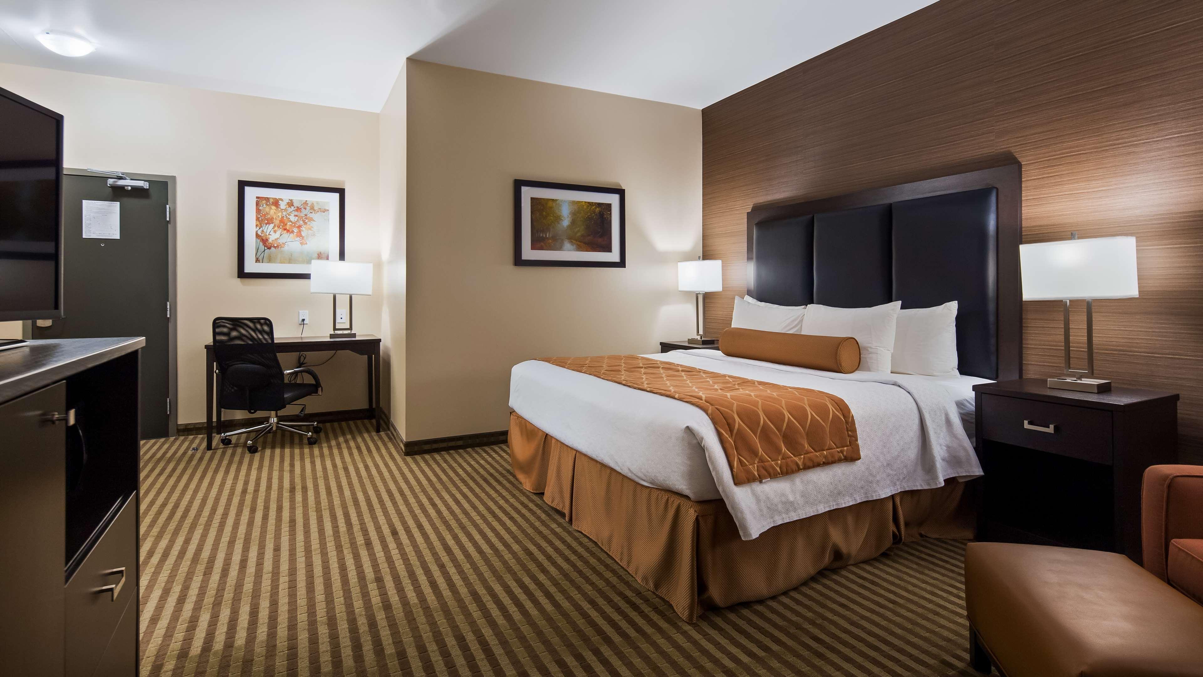 Best Western Plus Fergus Hotel Bagian luar foto