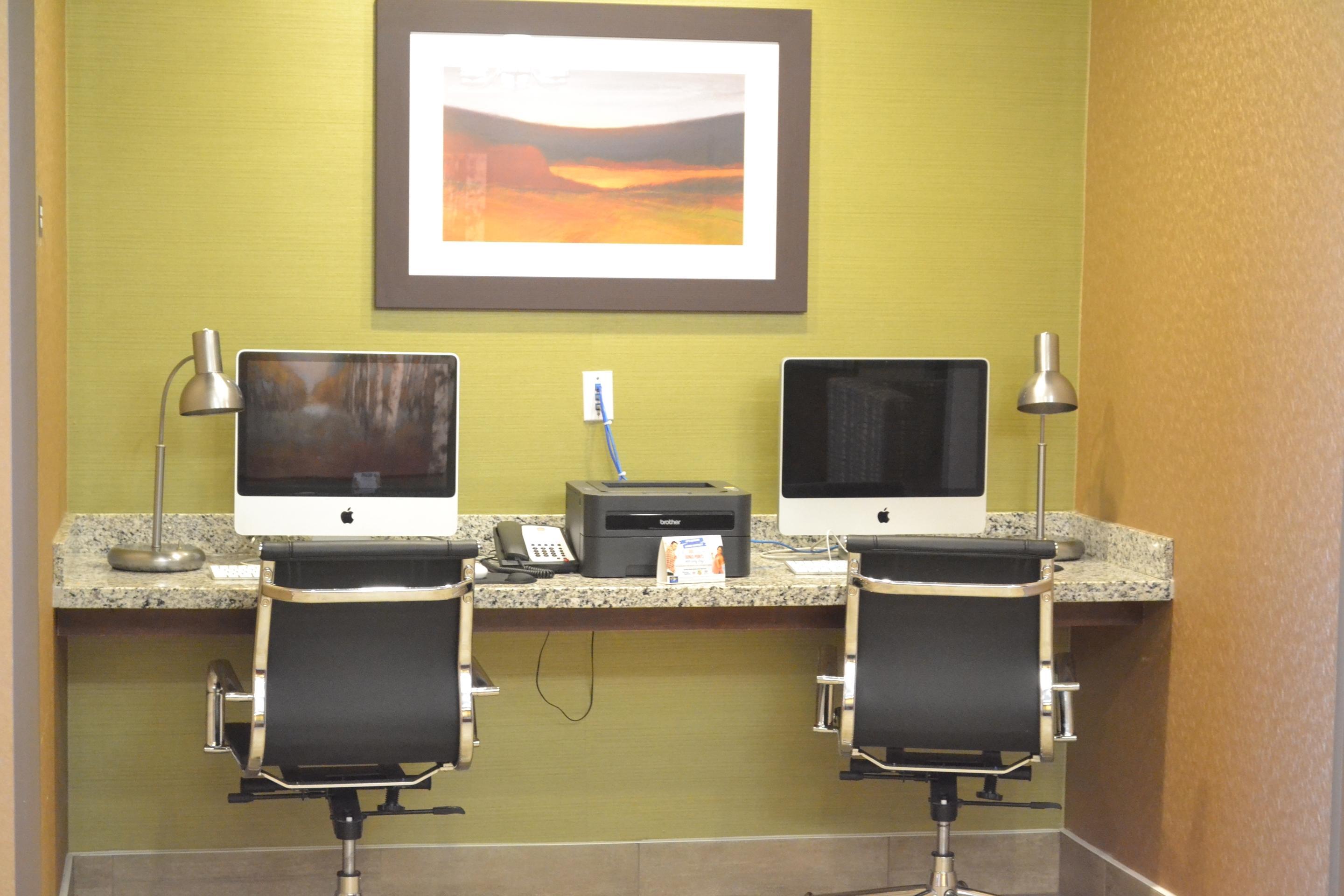 Best Western Plus Fergus Hotel Bagian luar foto
