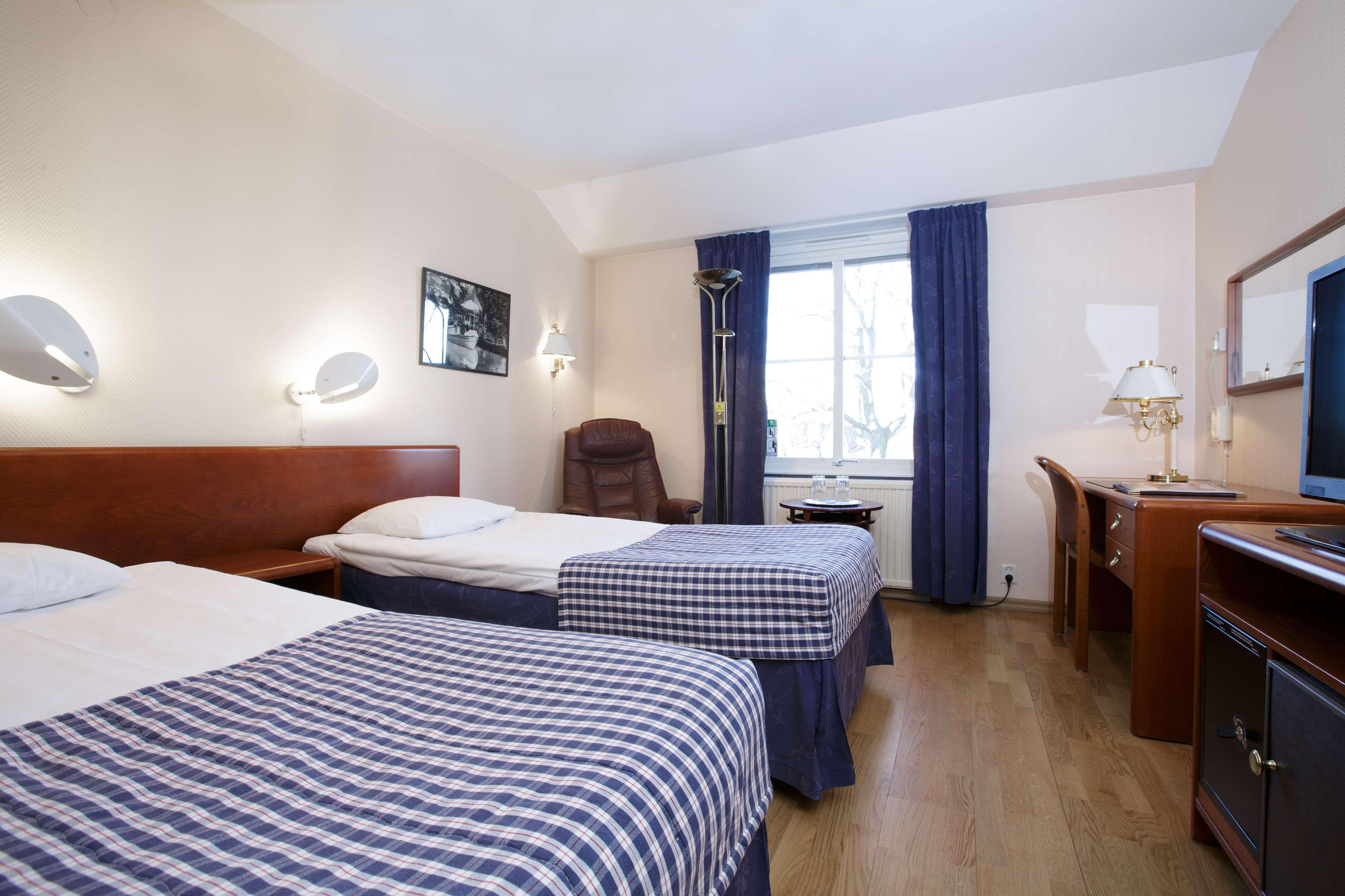 Best Western Plus Fergus Hotel Bagian luar foto