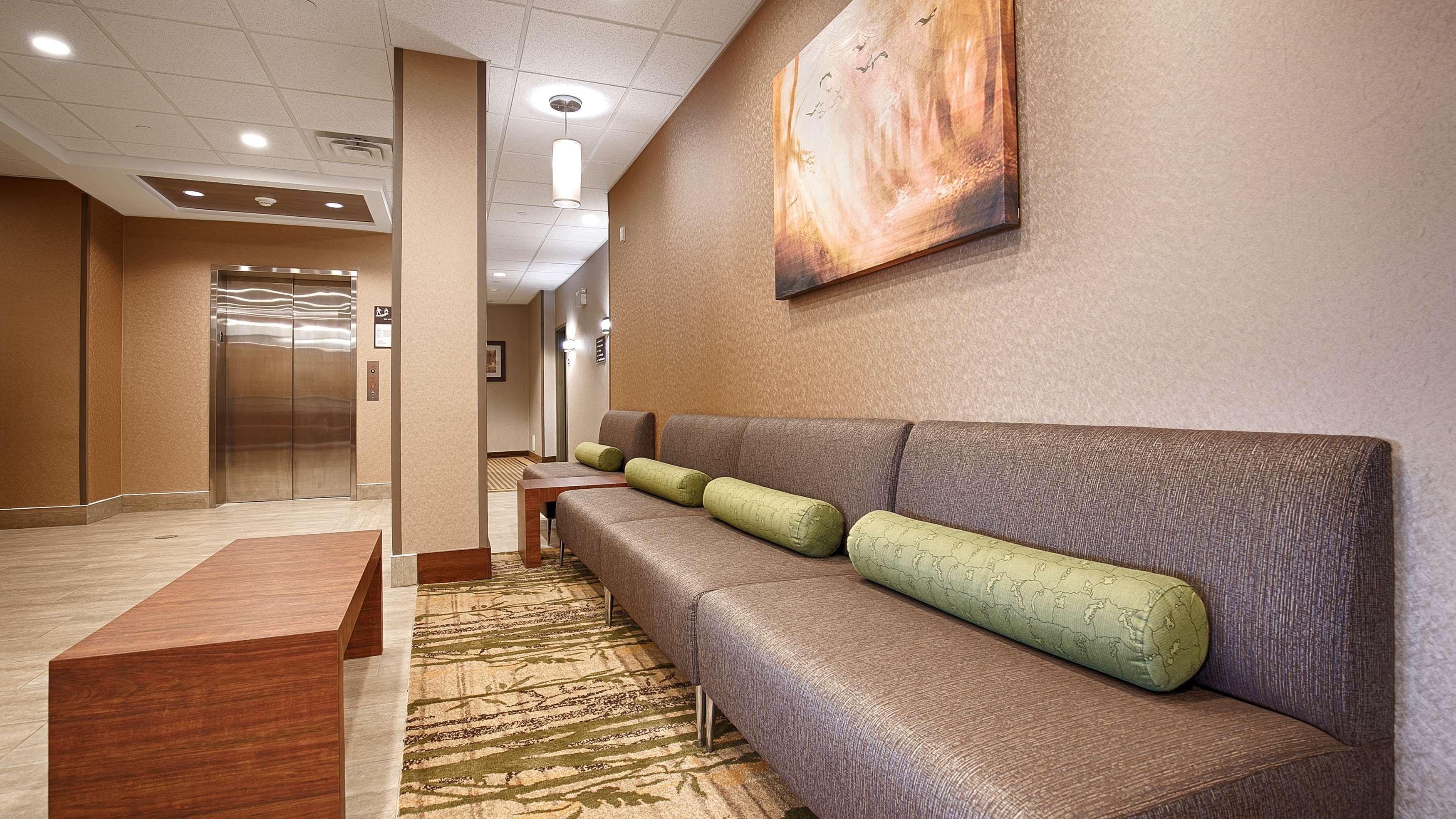 Best Western Plus Fergus Hotel Bagian luar foto