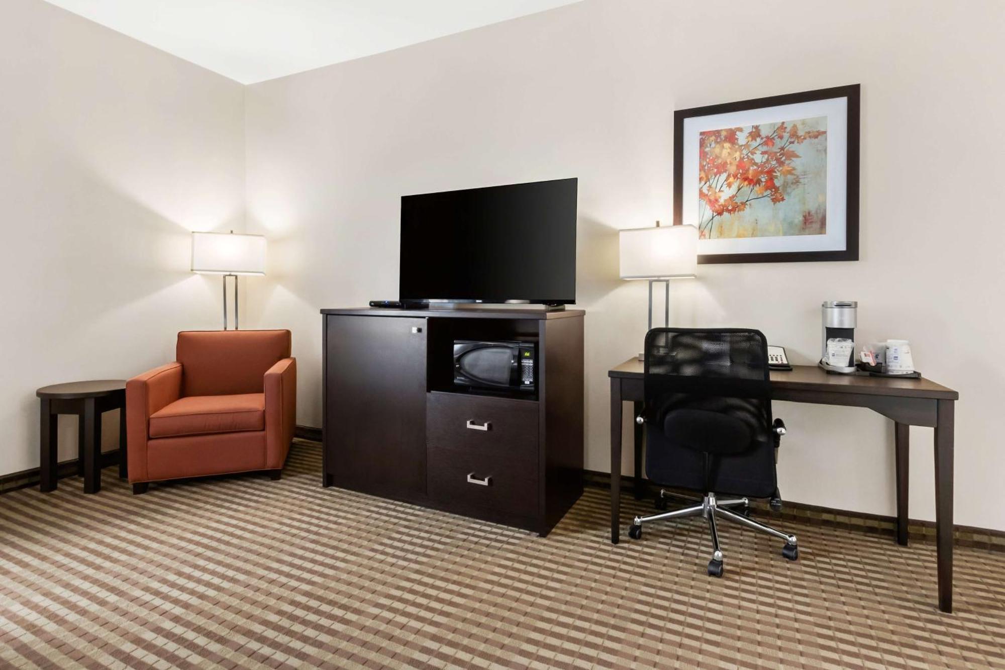 Best Western Plus Fergus Hotel Bagian luar foto