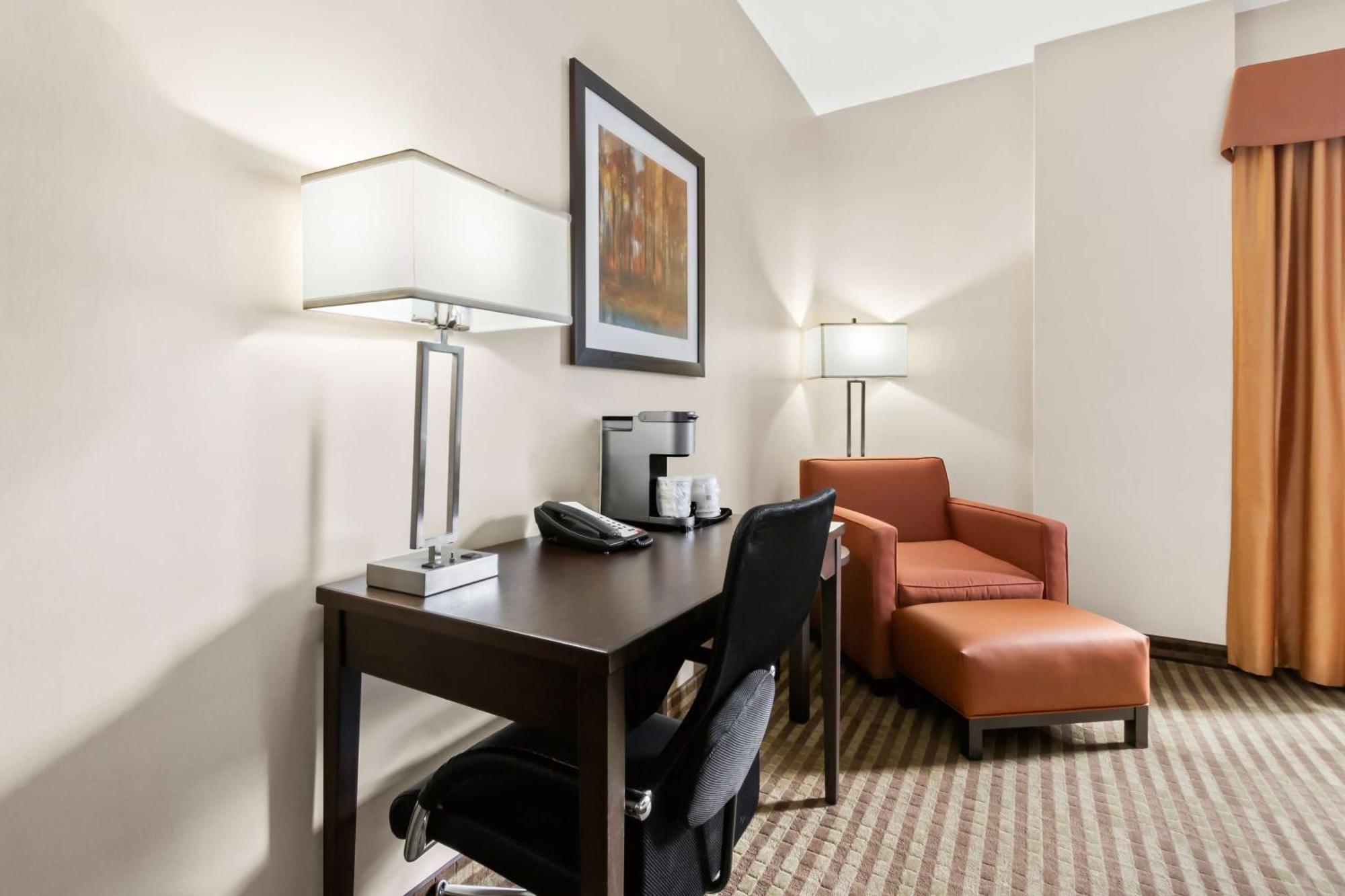 Best Western Plus Fergus Hotel Bagian luar foto