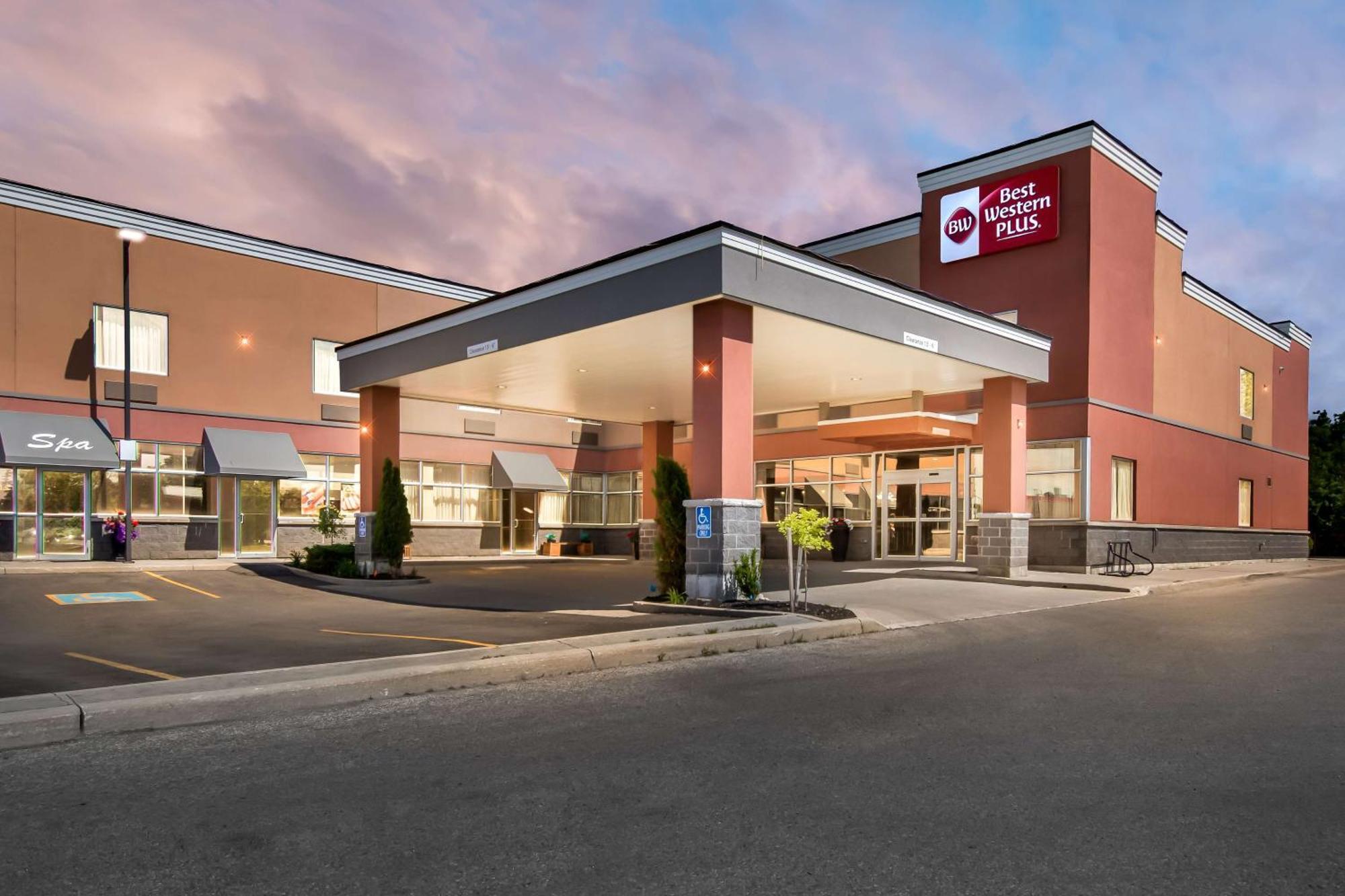 Best Western Plus Fergus Hotel Bagian luar foto