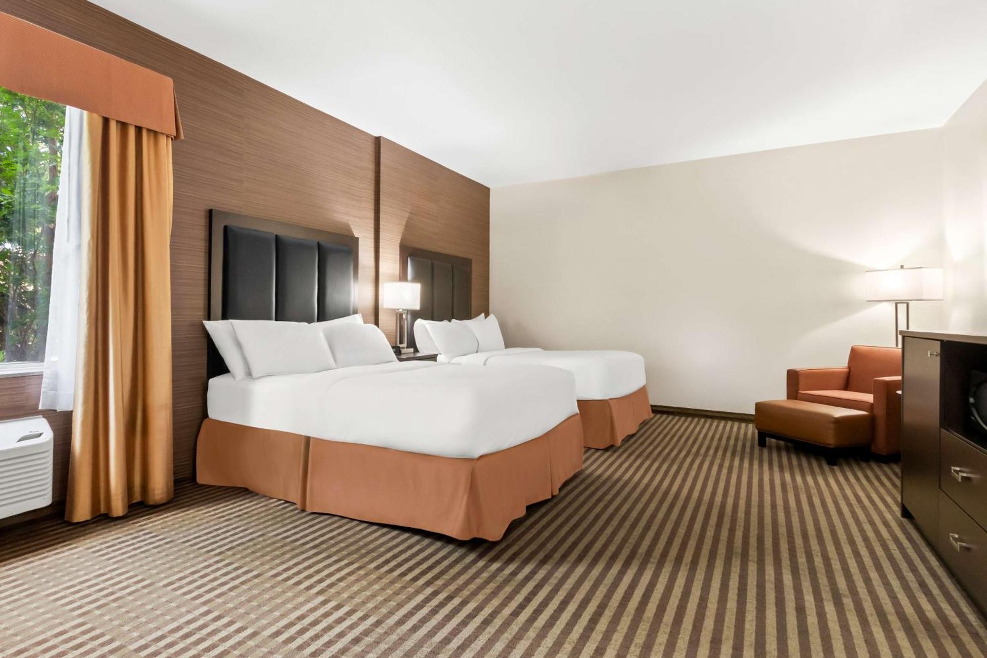 Best Western Plus Fergus Hotel Bagian luar foto